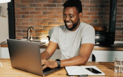 How to Use Affiliate Marketing to Fund Your Education